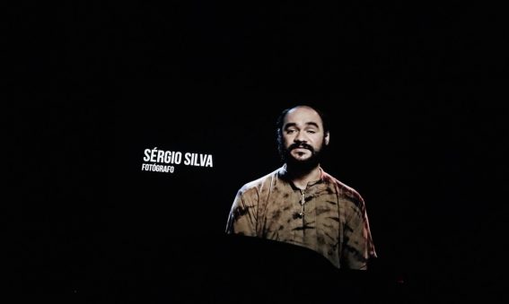 Cena do documentário "Marcha cega", de Gabriel Di Giacomo