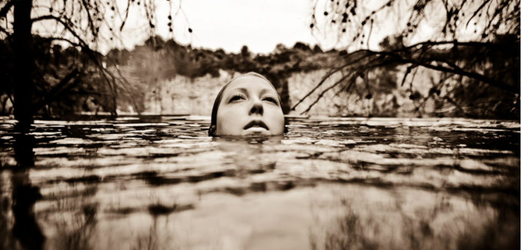 © Neil Craver woman underwater